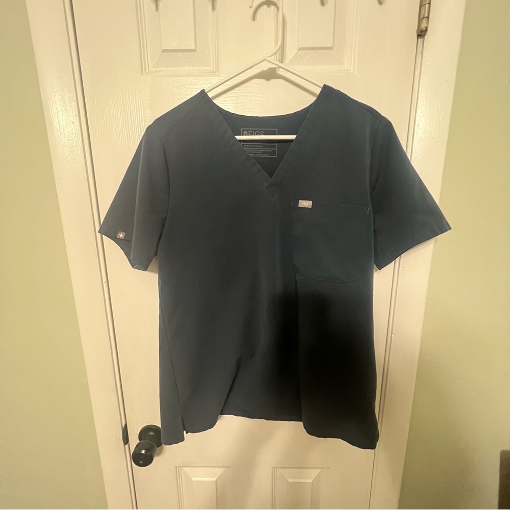 Figs Technical V-Neck Top in Navy Blue
